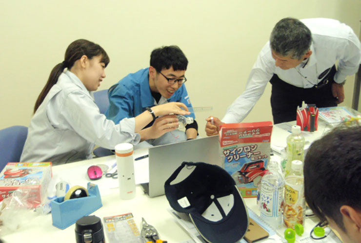 新人社員研修(4月)